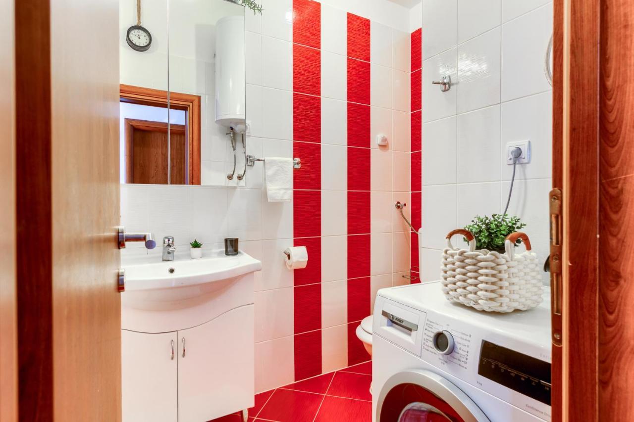 Omis Wind Rose Apartment ภายนอก รูปภาพ
