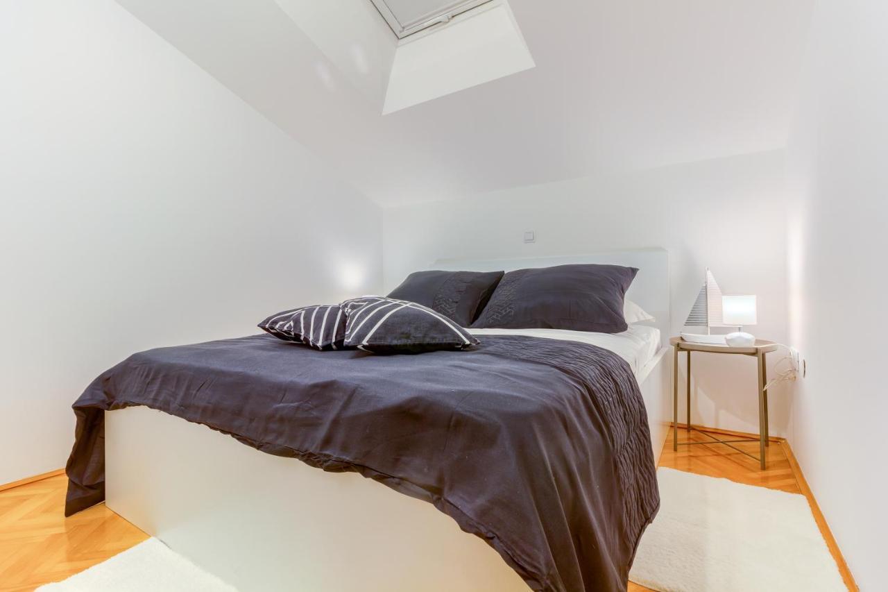 Omis Wind Rose Apartment ภายนอก รูปภาพ