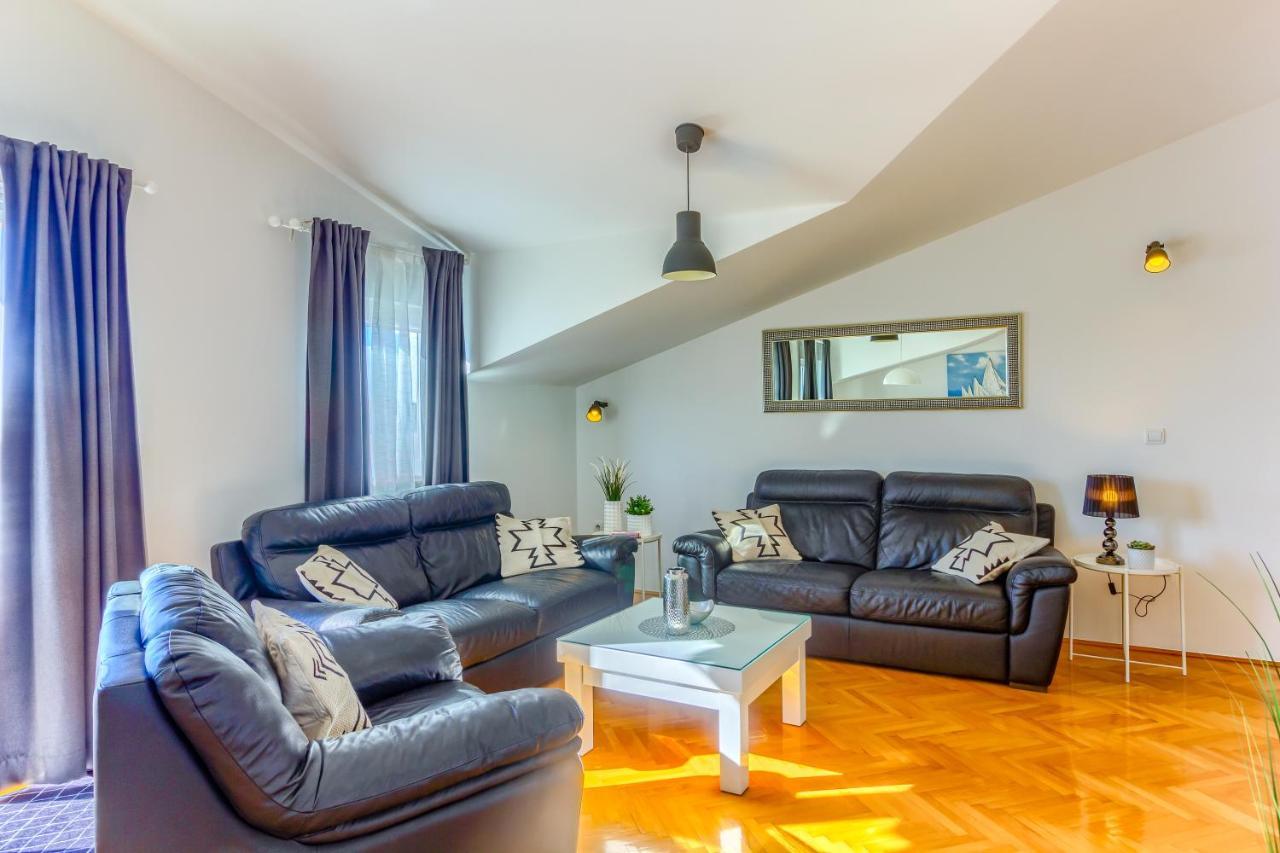 Omis Wind Rose Apartment ภายนอก รูปภาพ