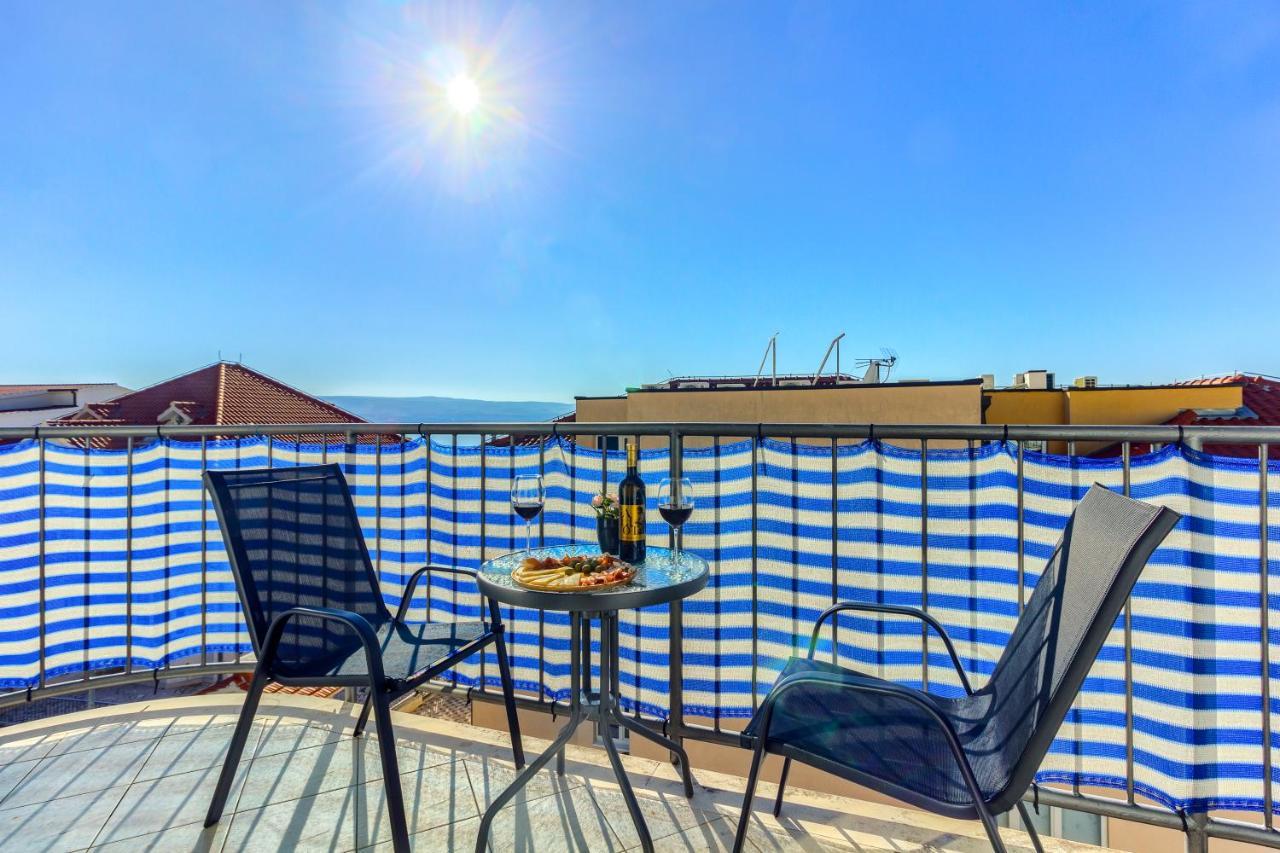 Omis Wind Rose Apartment ภายนอก รูปภาพ