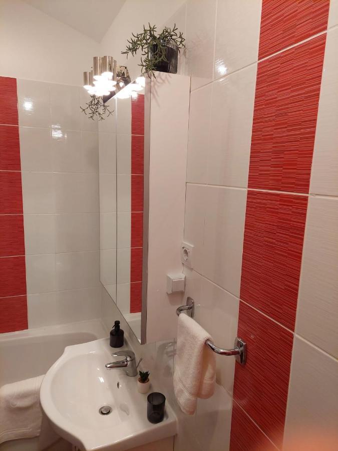 Omis Wind Rose Apartment ภายนอก รูปภาพ