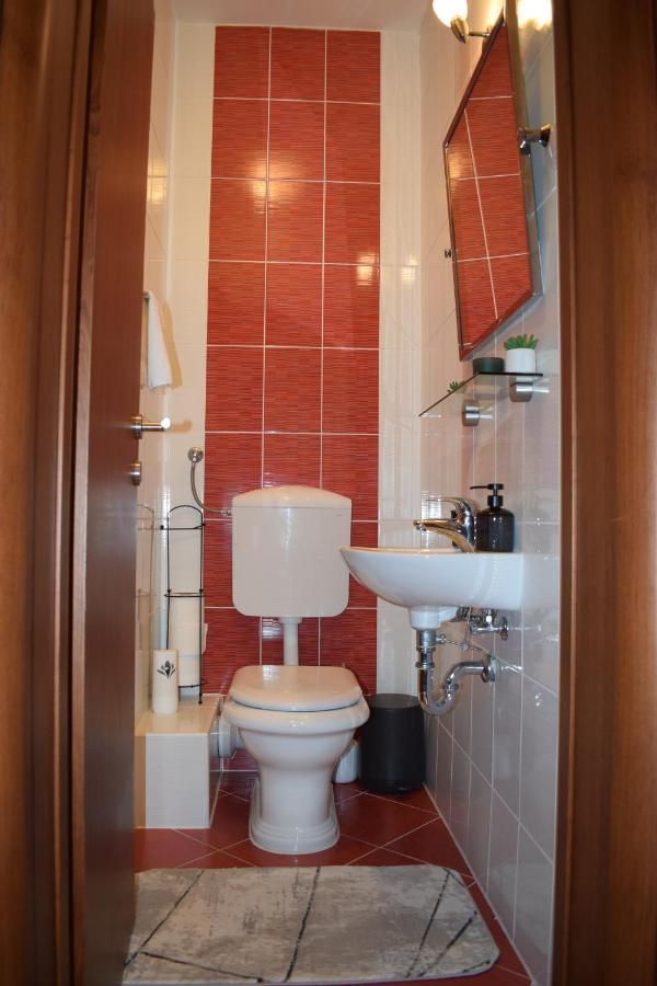 Omis Wind Rose Apartment ภายนอก รูปภาพ